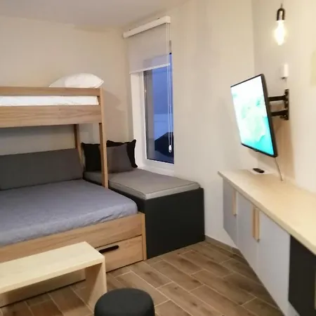 Appartement Nivalis Hill 12 *